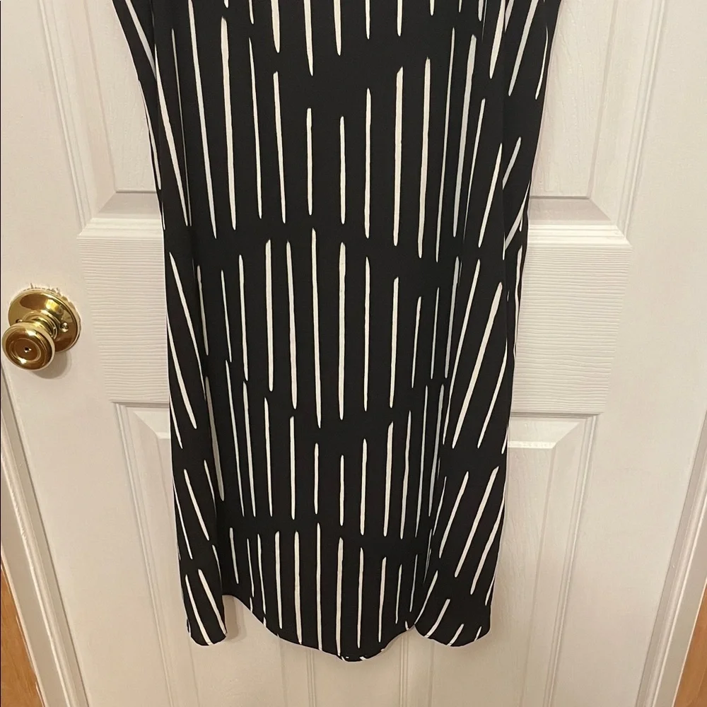 a new day Black and White Sleeveless Striped Mini Dress - Picture 3 of 10